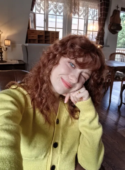 A portrait in a café